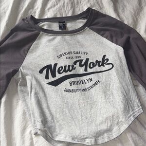 Daisy Gray Raglan Crop Graphic Tee